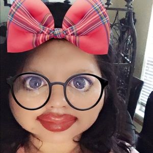 Meet your Posher, Falisha